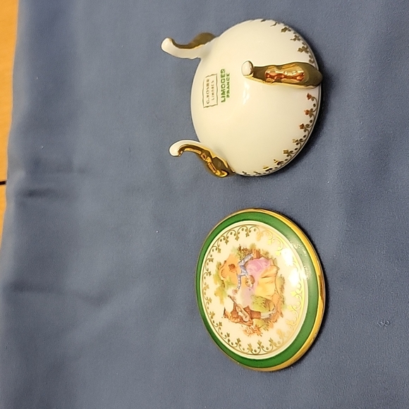 Limoges trinket box. - Picture 1 of 4